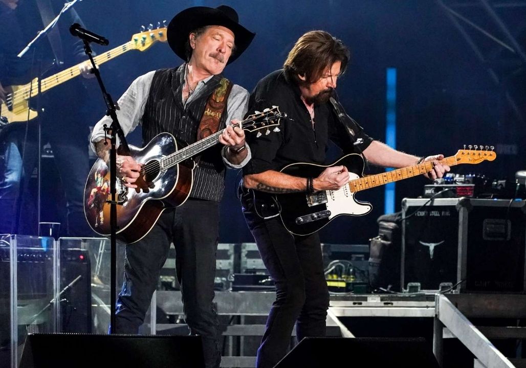 Brooks & Dunn – Missing You - Timeless Music